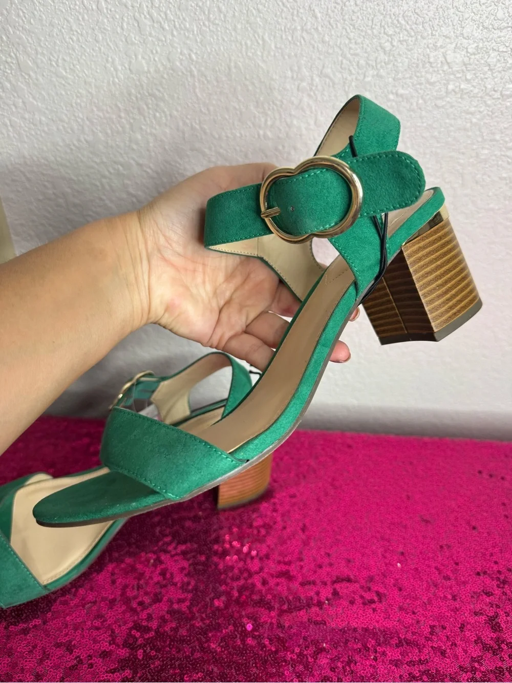 NEW w TAGS 🏷️ LIZ CLAIBORNE Green Suede Block Heel Sandals, Gold (Women’s 11)